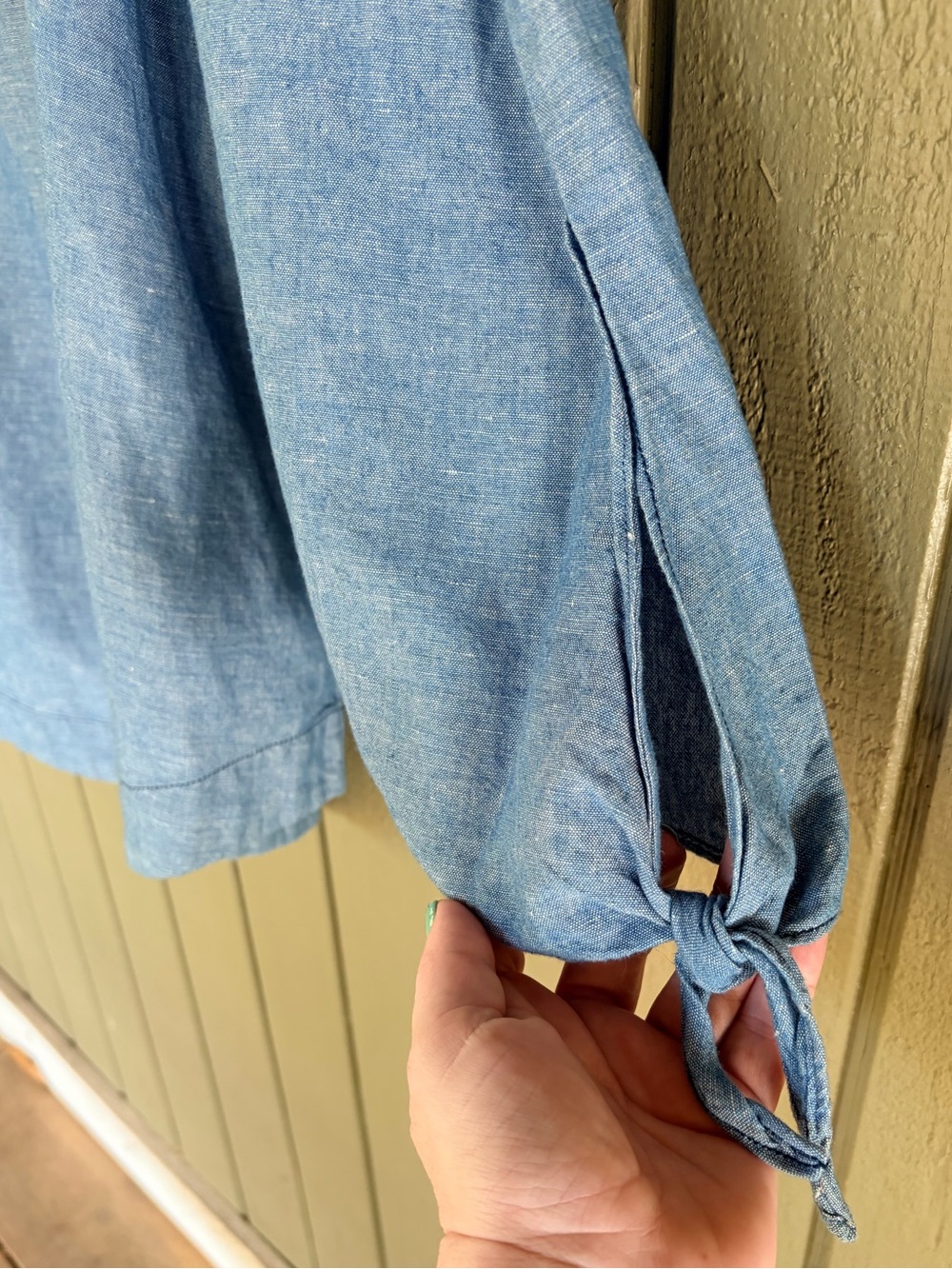 Free People Show Me Some Shoulder Chambray Top L - Picture 3 of 6